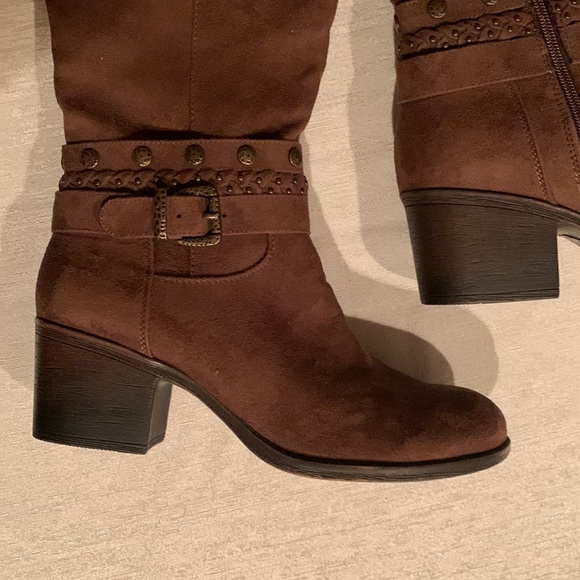 White Mountain Women’s Paulina Tall Knee High Brown Waxy Suedette Boots Size 9 - Picture 5 of 16